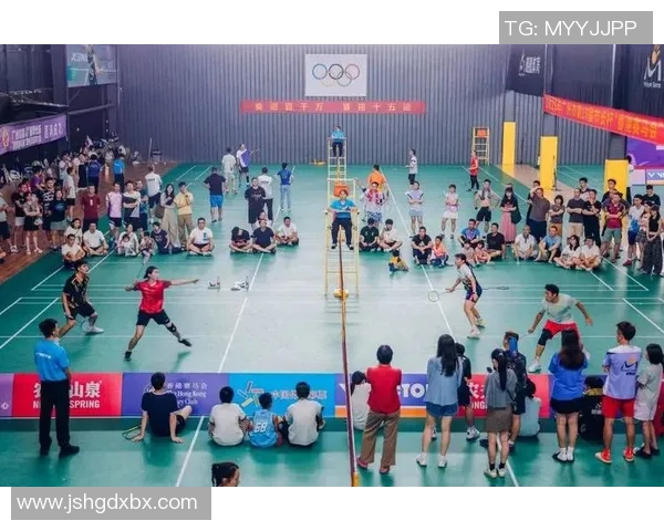 深圳羽毛球队的团队协作探秘：如何在竞技中实现默契与信任