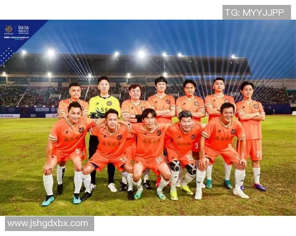 足球明星们的退休生活揭秘从绿茵场到宁静养老院的转变之路