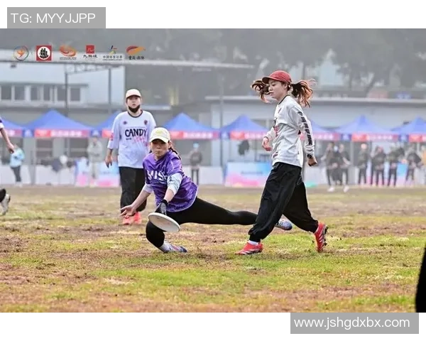 飞盘热议：重庆飞盘队的配合争议